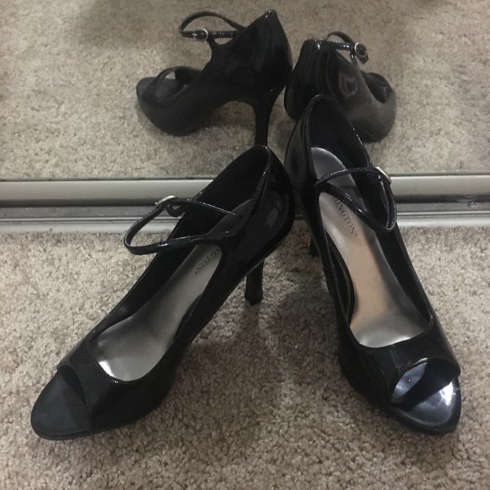 WORTHINGTON Brand Patent Leather Heels - 7.5